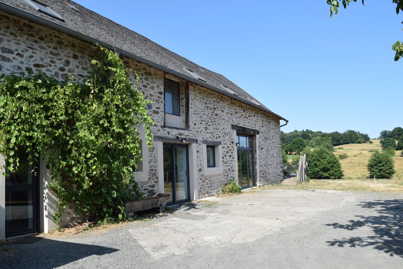 LES PIEDS DANS LE PRE La Maison Cécile Hervé_1