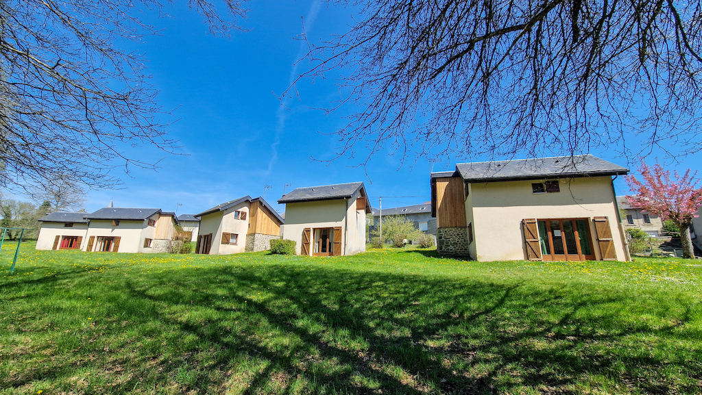 Hameau Gites RoyereVassiviere - vue générale