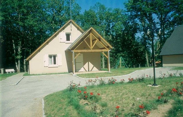 Hameau de Gîtes de Beaumont du Lac_1