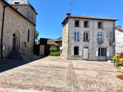 Meublé de Tourisme F2 Place de l'église_1