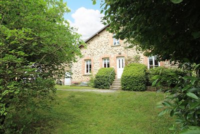 Gîte de Lavergne à Châteauneuf la Forêt en Haute-Vienne (Nouvelle Aquitaine)_1