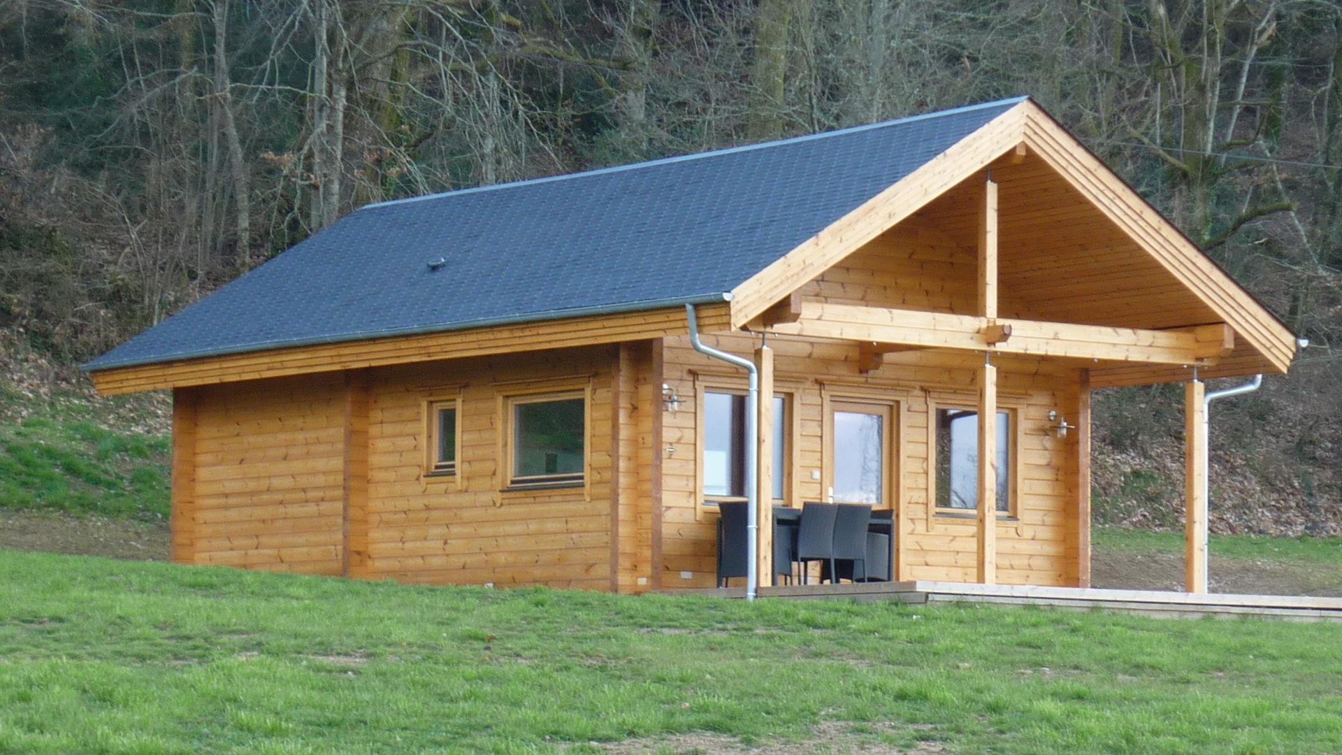 Cette maison Finlandaise crée une atmosphère chaleureuse, confortable et relaxante. A 5 mn du lac de Vassivière _1