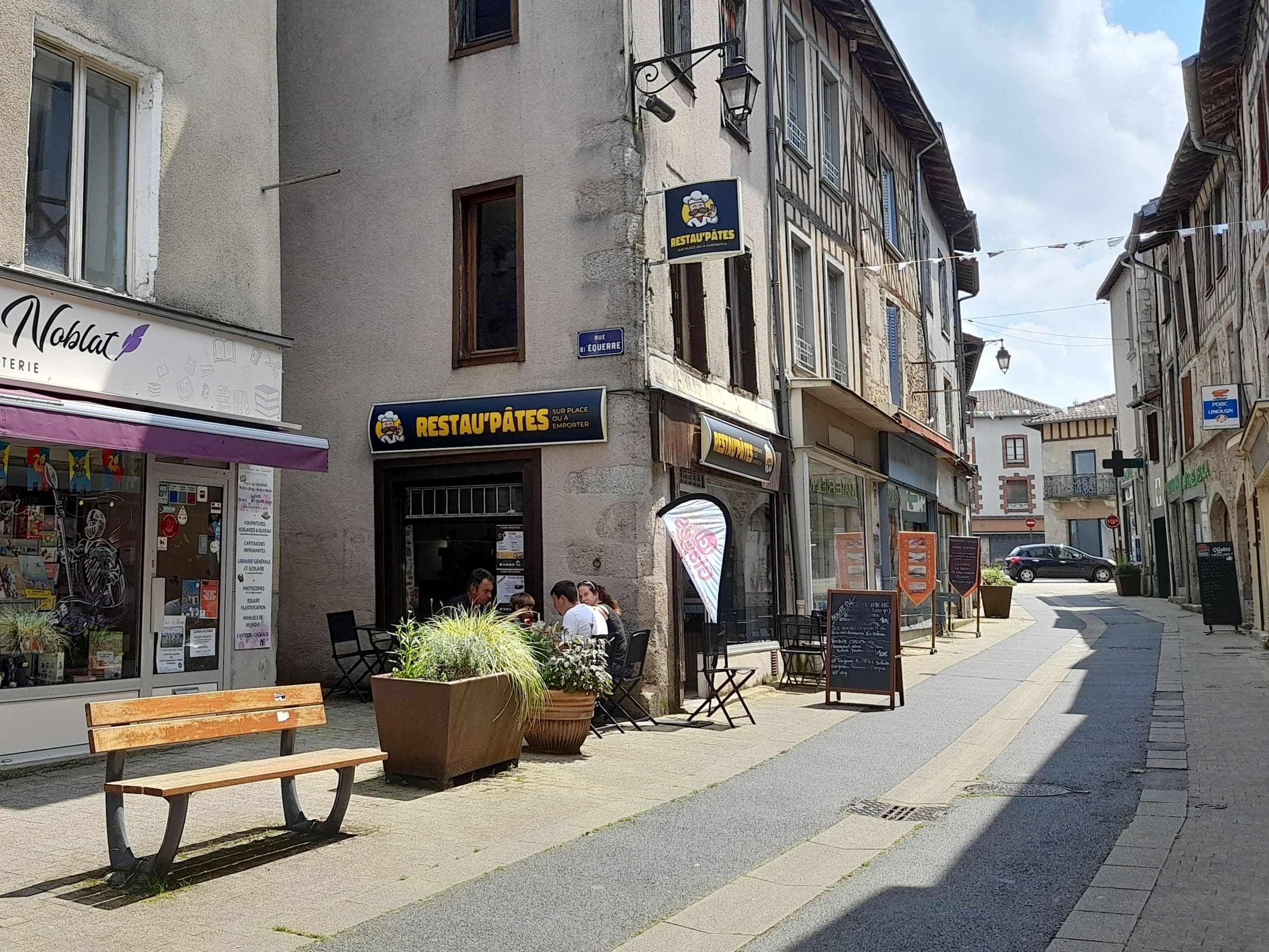Terrasse du Restau'Pâtes à Saint-Léonard de Noblat
