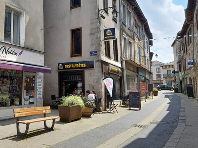 Terrasse du Restau'Pâtes à Saint-Léonard de Noblat