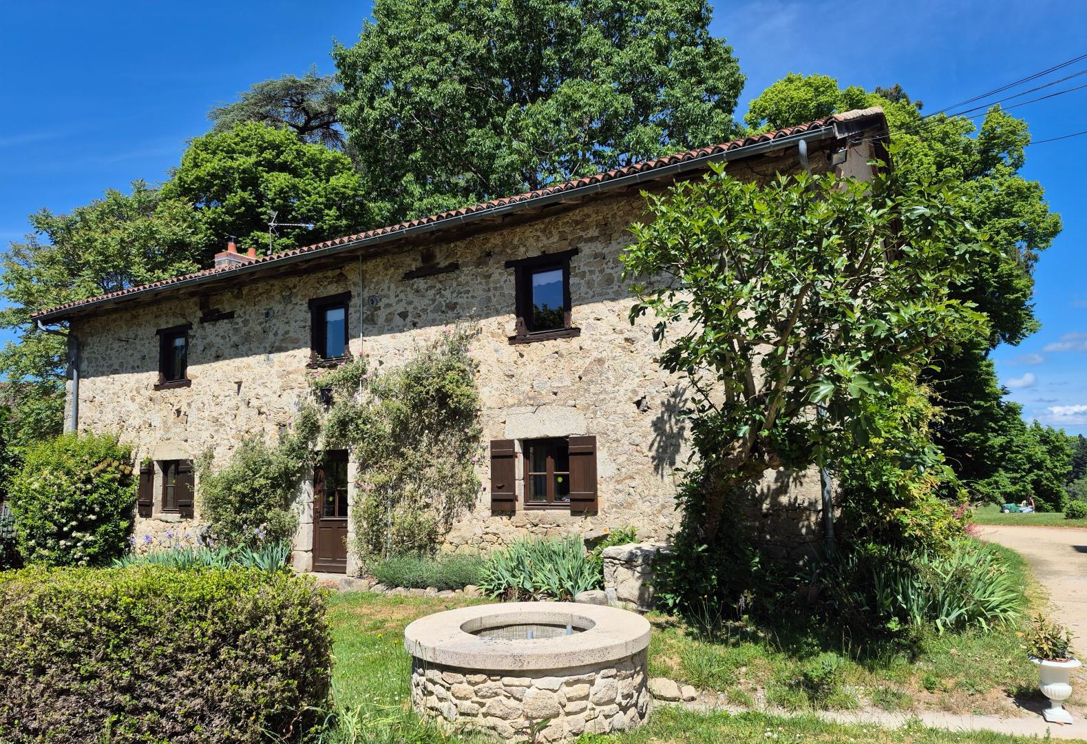 Gîte " le Vieux Domaine" rustique et confortable à la campagne, en pleine Nature à proximite de Limoges_1