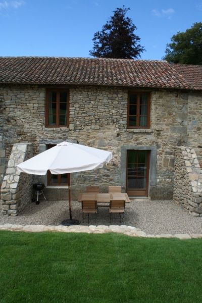 Gite l'Abbés côté terrasse