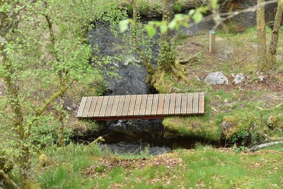 Passerelle dans les landes et tourbières de la Mazure