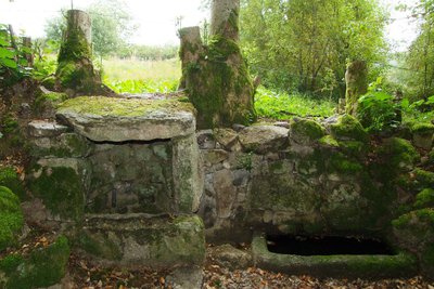 Fontaine-abreuvoir d'Enclisse