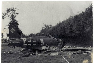 Avion Reggiane Ariete 2002 tombé à La Chabassière en 1944 (St-Méard)