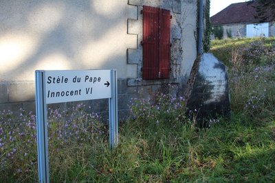 Stèle du pape