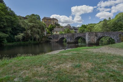 Vieux pont de Vigeois