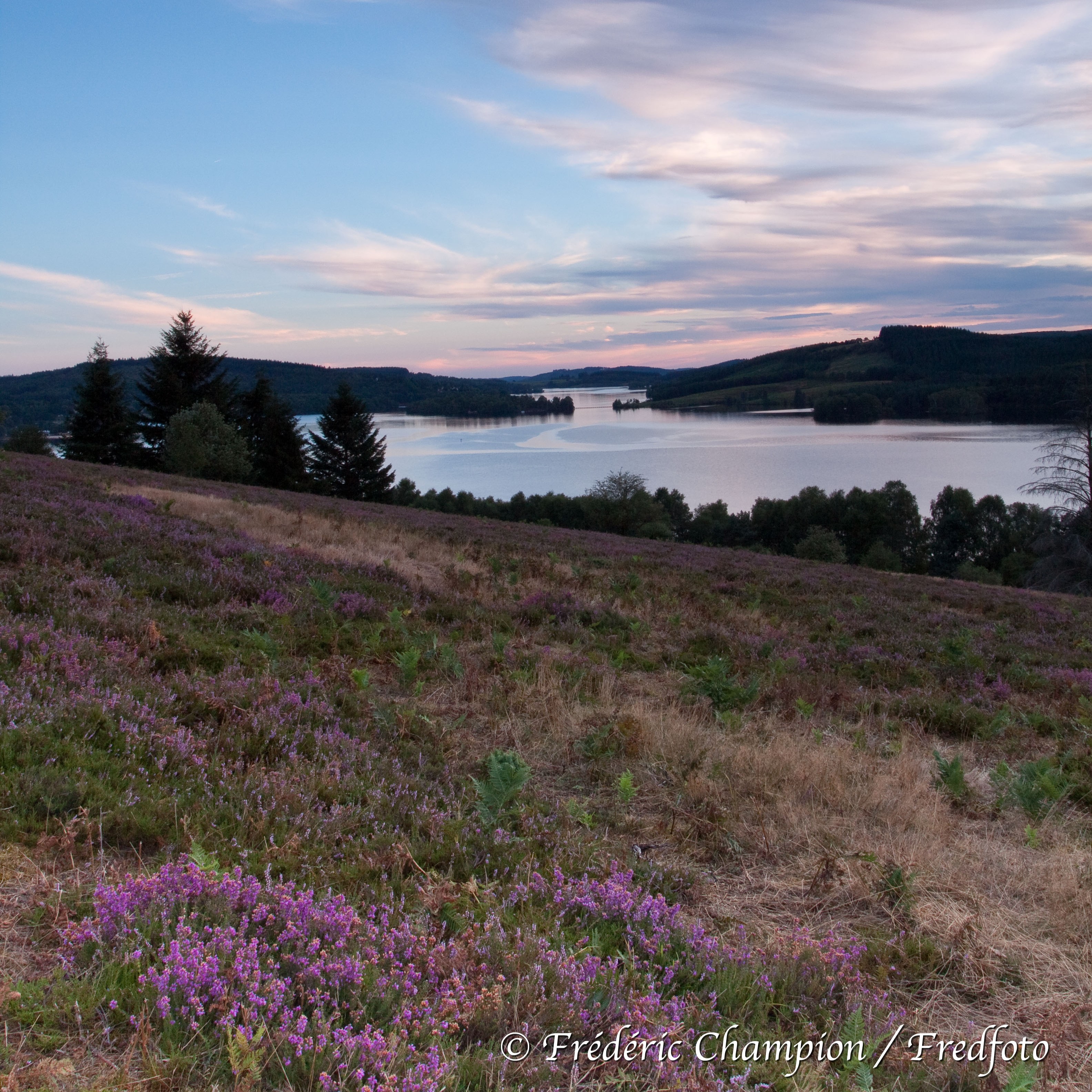 Point de Vue sur la lande et le lac