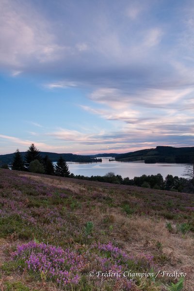 Point de Vue sur la lande et le lac